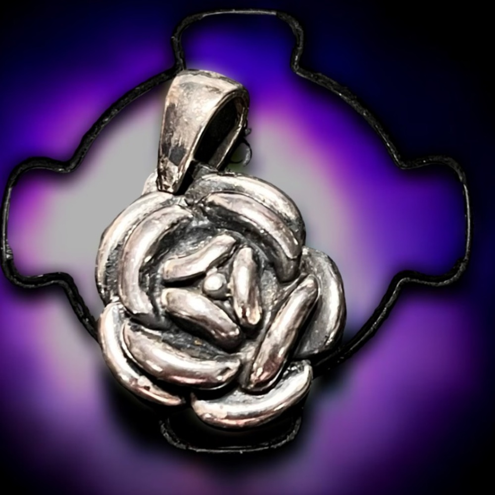 Sterling Silver Floral Rose Pendant Necklace - Women Jewelry NWOT